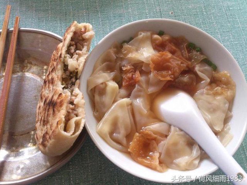 元小娟馄饨，一个承载着传统味道与现代创新的故事。